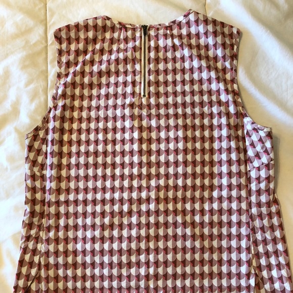 J Crew scallop tank - Picture 3 of 4